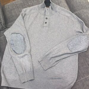 Gray Crewneck Sweater with Ribbed Cuffs (95% cotton, 5% cashmere)